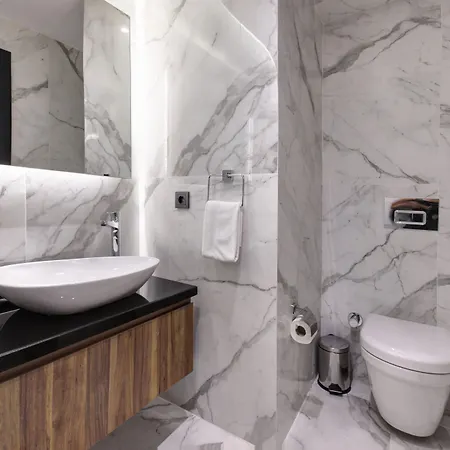Xenia Hotel 3*