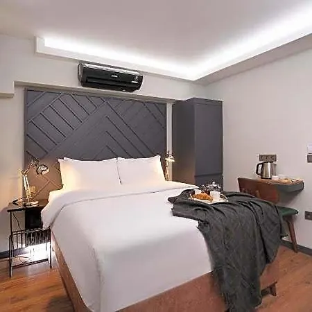 Xenia Hotel 3*