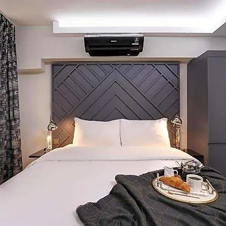 Xenia Hotel 3*